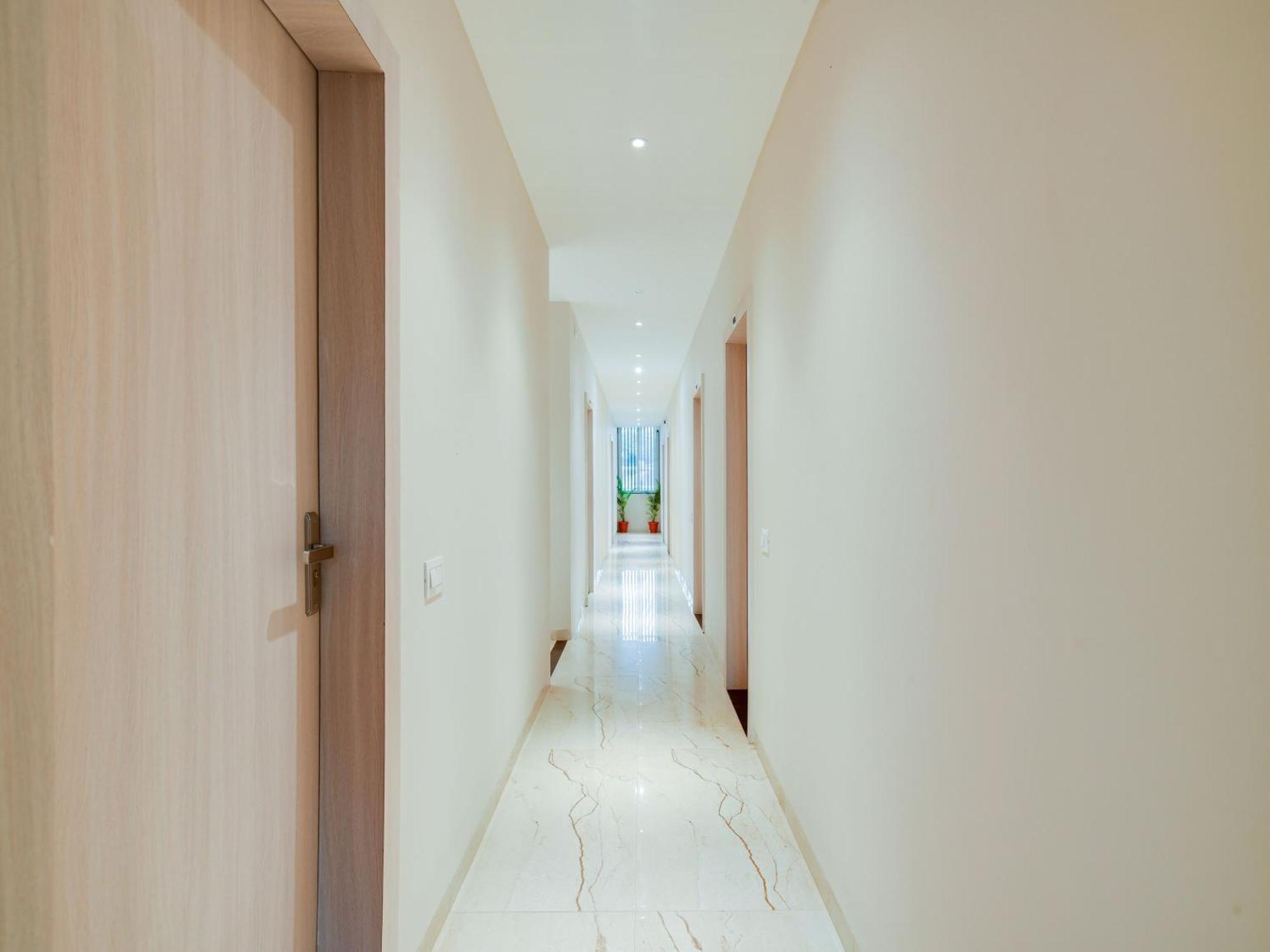 Collection O Hotel Mint Indore Extérieur photo