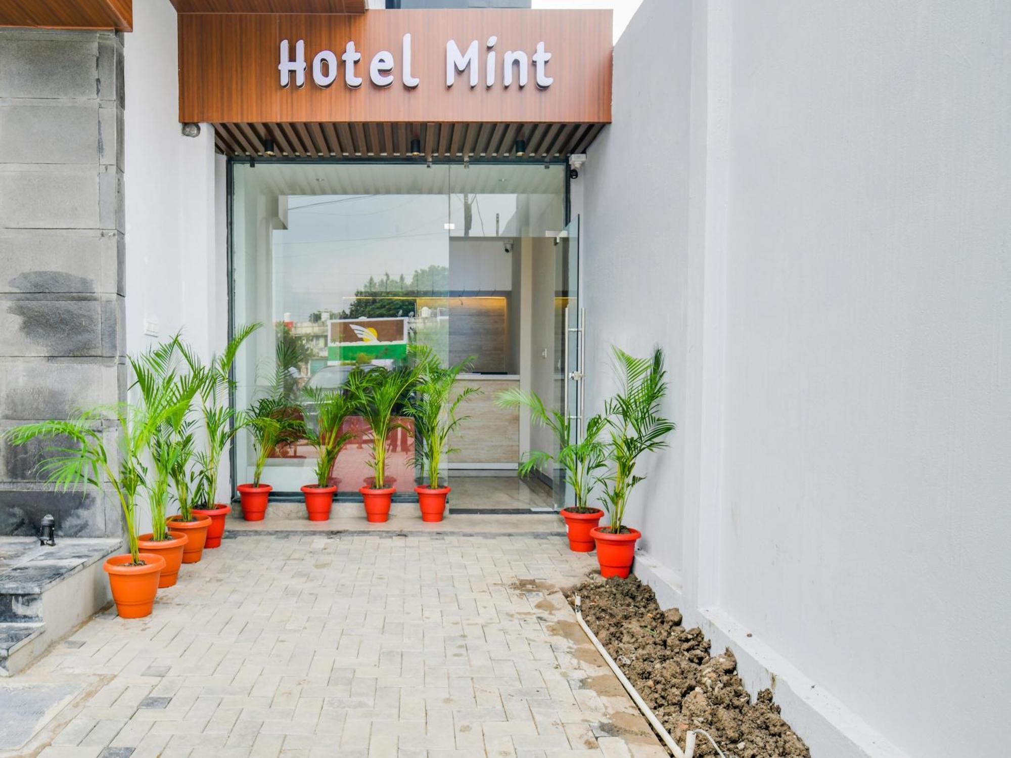 Collection O Hotel Mint Indore Extérieur photo