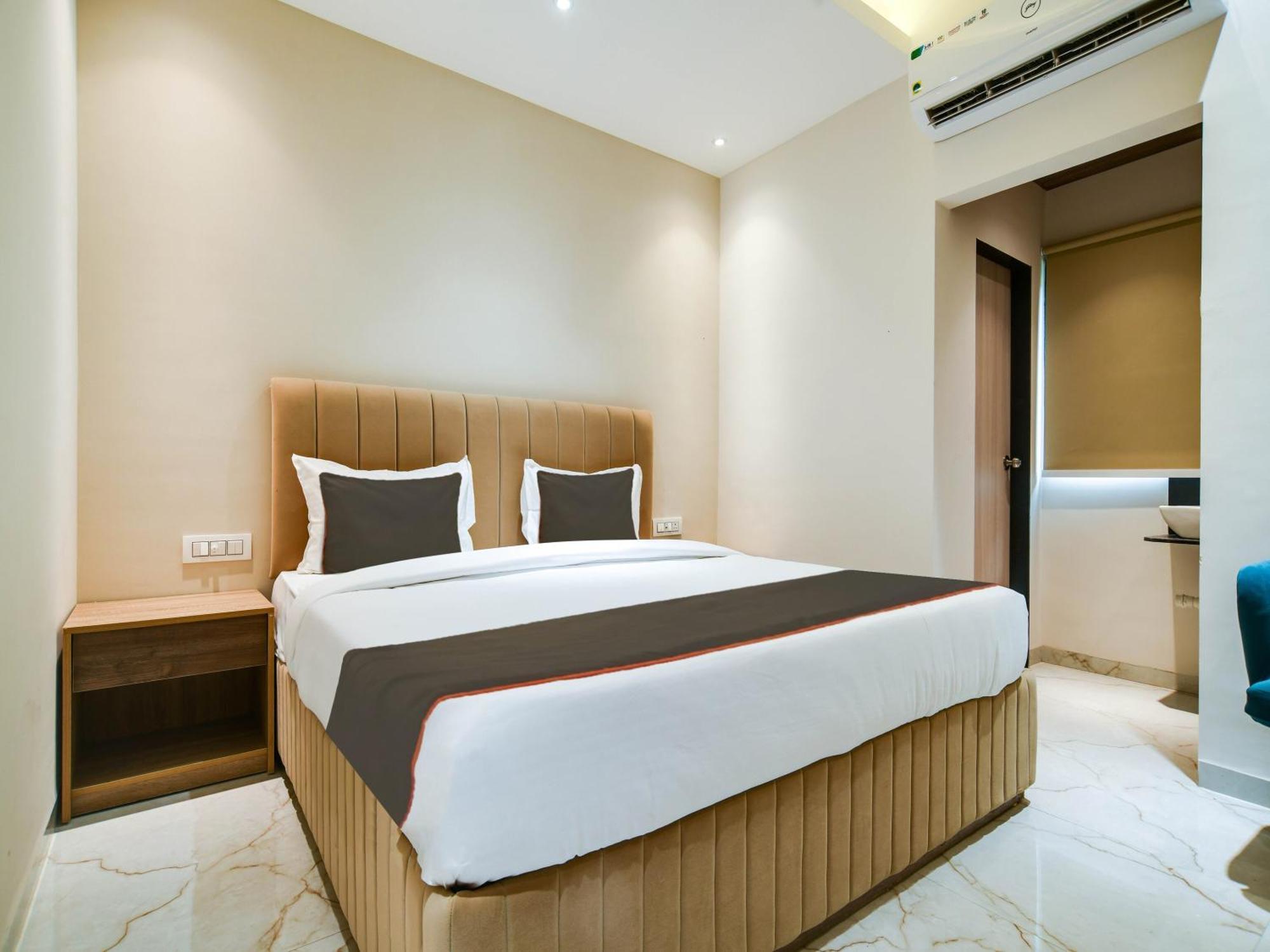 Collection O Hotel Mint Indore Extérieur photo