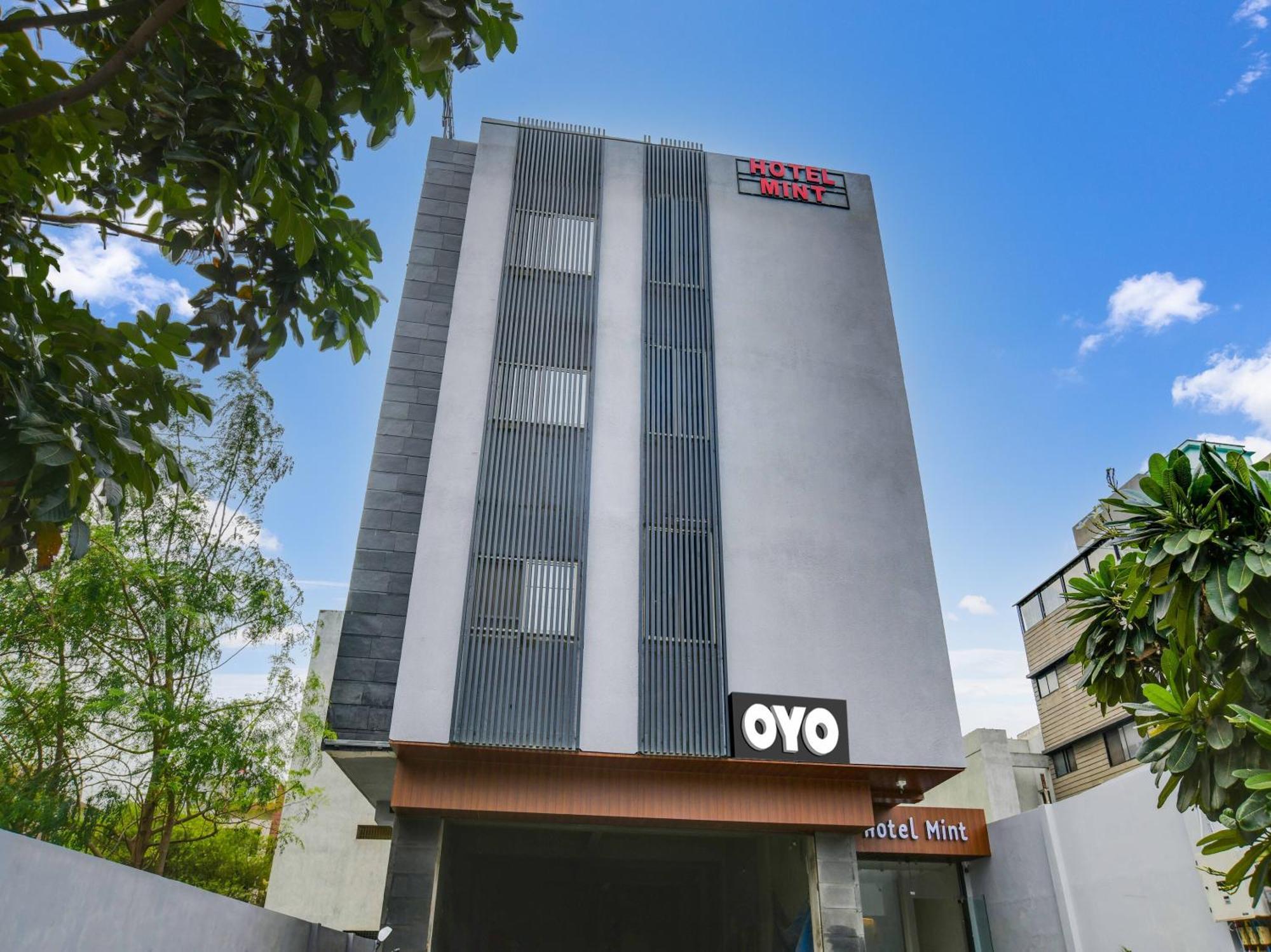 Collection O Hotel Mint Indore Extérieur photo