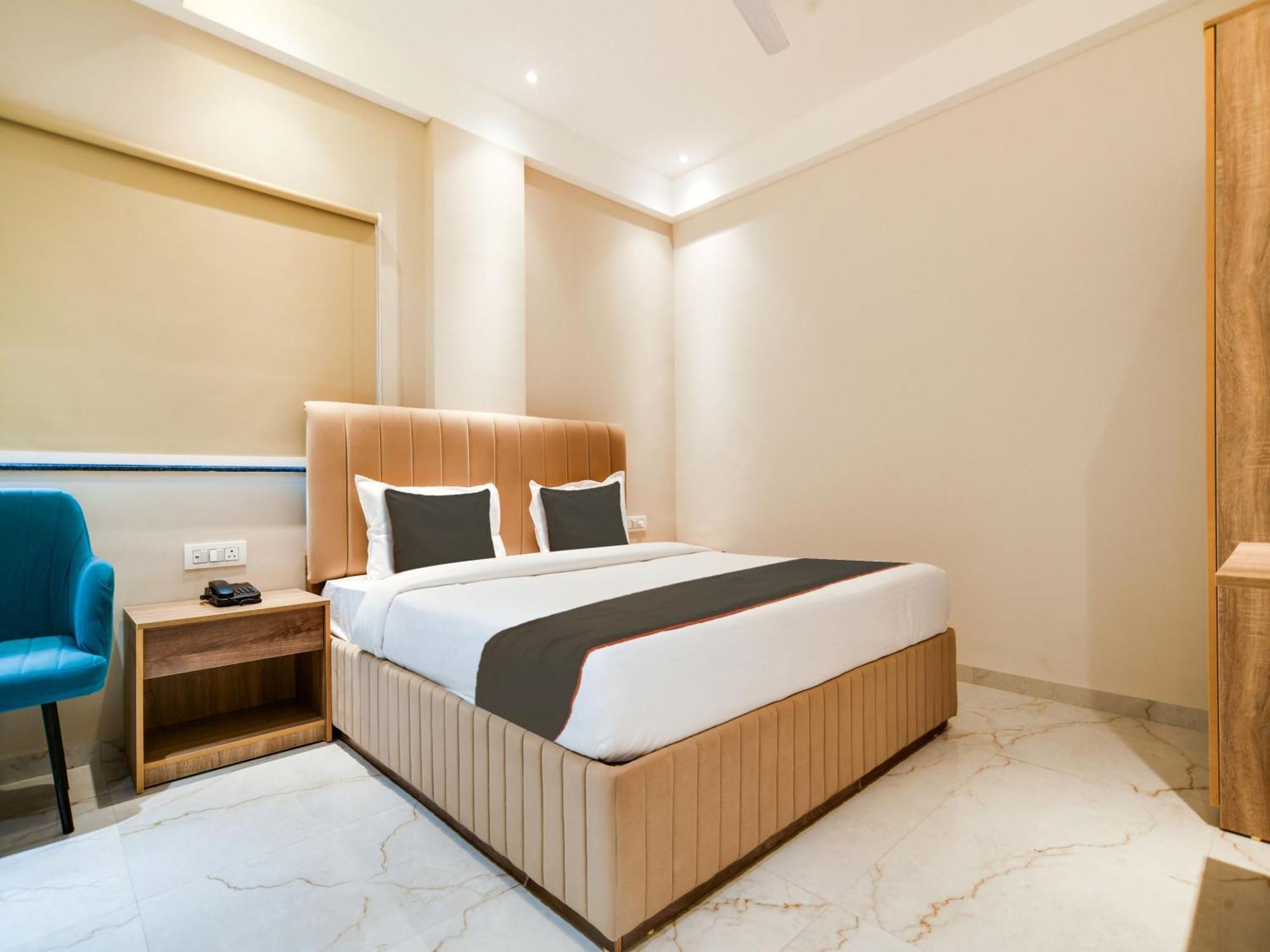 Collection O Hotel Mint Indore Extérieur photo